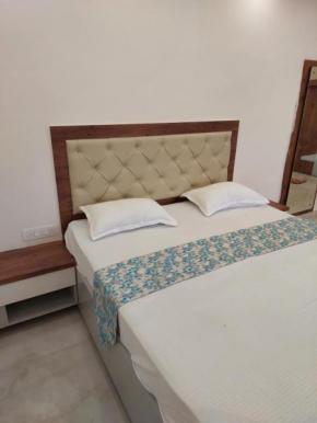 Hotel Aastha & Banquets